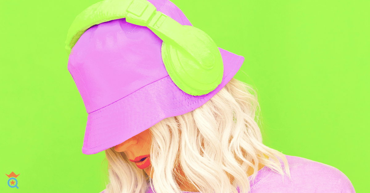 green headphone, purple hat
